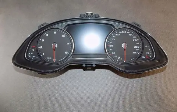 Audi Q7 4M Speedometer (instrument cluster) 4M0920780