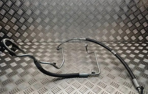 BMW 5 E60 E61 Power steering hose/pipe/line 6761481