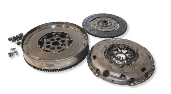 Opel Astra J Clutch set kit 55570195 55576088 9223223