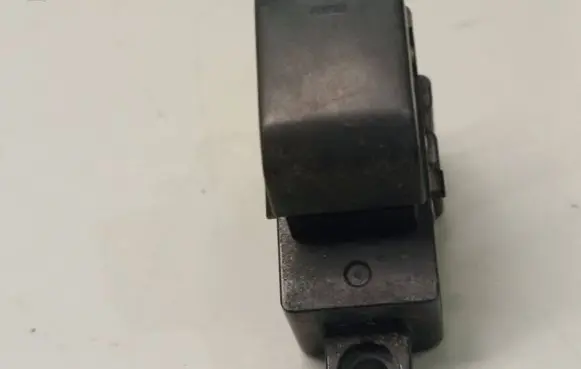 Nissan Pathfinder R51 Electric window control switch 25411EA00A