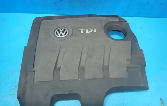 Volkswagen Polo V 6R Engine cover (trim) 03L103925AR
