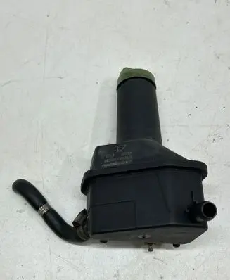 Seat Alhambra (Mk1) Power steering fluid tank/reservoir 7M0422372A 95VW3E773AB