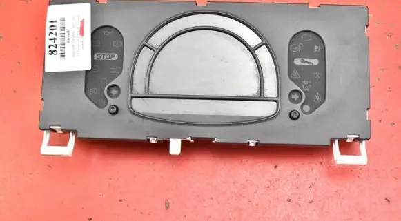 Renault Modus Speedometer (instrument cluster) P8200699915J