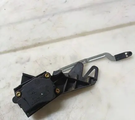 Volvo S80 Air flap motor/actuator 30676511