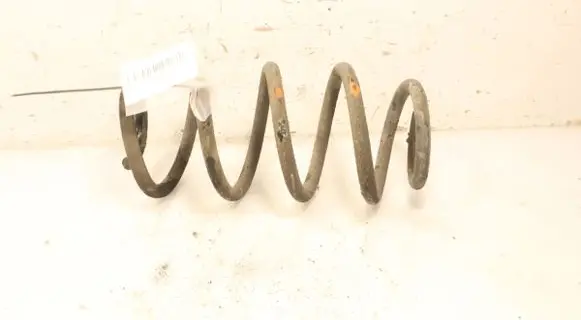 Mazda 3 Coil spring/strut mount 