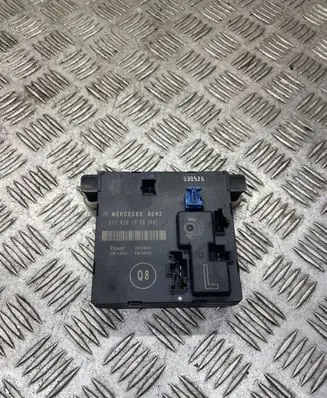 Mercedes-Benz E W211 Door control unit/module 2118201526 356805