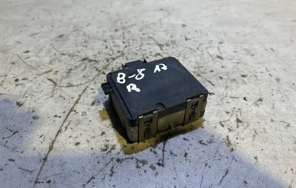 Volkswagen PASSAT B8 Blind spot module 3Q0907566C 0203300682