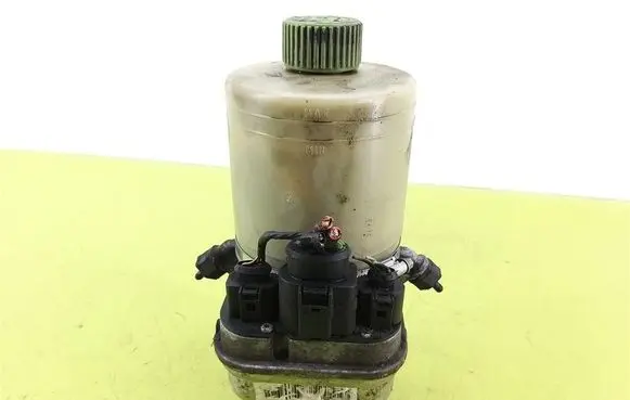 Skoda Fabia Mk1 (6Y) Power steering pump 6Q0423371
