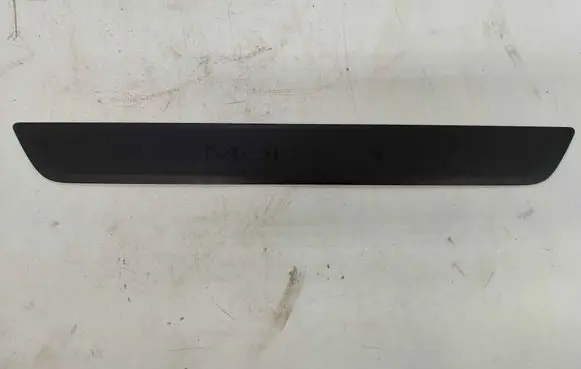 Tesla Model Y Front sill trim cover 149430100B