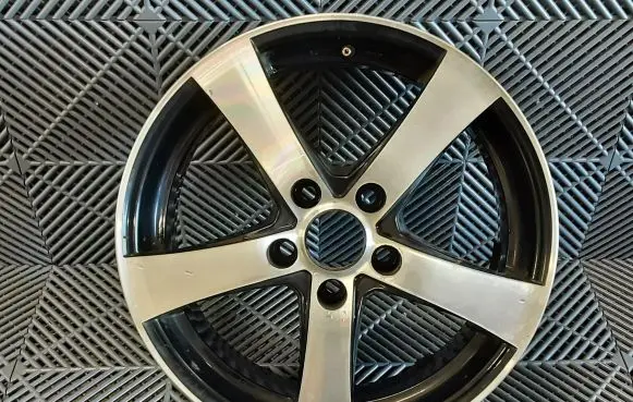 R16 alloy rim