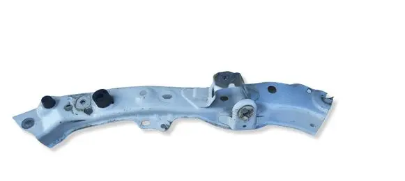 Toyota Auris E180 Fender mounting bracket 
