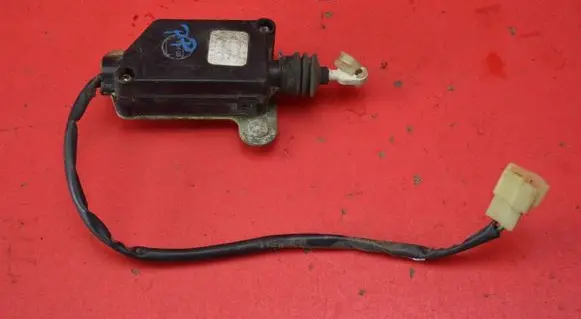 KIA Sportage Front door lock