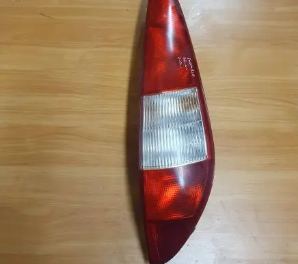 Ford Focus Headlight/headlamp 0374D