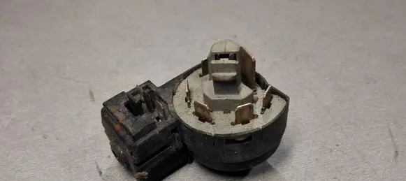Opel Vectra B Ignition lock contact 90506061 90505912