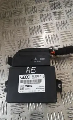 Audi A5 8T 8F Hand brake control module 8k0907801h
