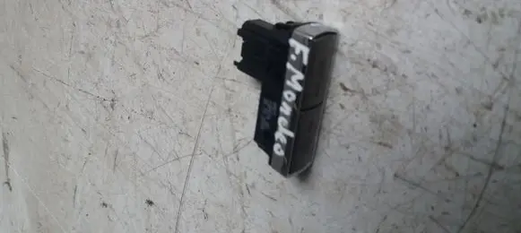 Ford Mondeo MK IV Windscreen/window heater switch 18K574