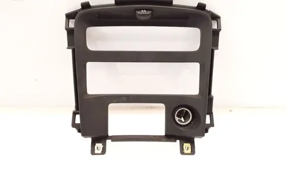 Nissan Primera Dashboard center trim panel 68413AV700