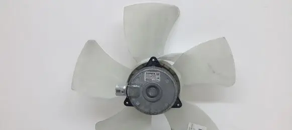 Toyota Avensis T250 Radiator cooling fan shroud 163630G050