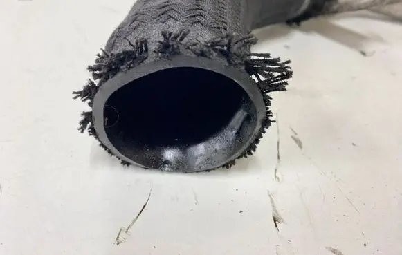 Opel Antara Intercooler hose/pipe