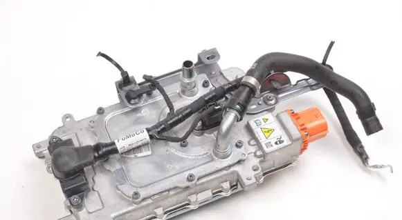 Ford Kuga III Voltage converter inverter PZ1814G646BC