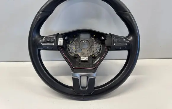 Volkswagen PASSAT B7 Steering wheel
