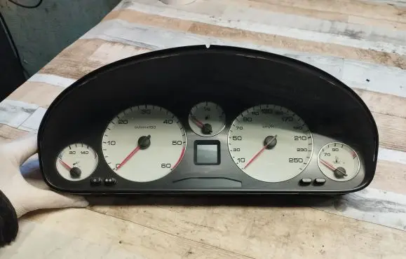 Peugeot 607 Speedometer (instrument cluster) 9639118780