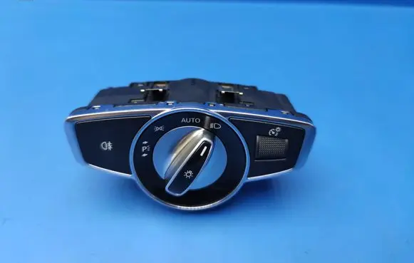 Mercedes-Benz C W205 Light switch A2059056500 10025081