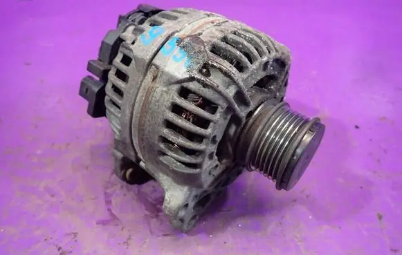 Audi A4 S4 B7 8E 8H Generator/alternator 06F903023J