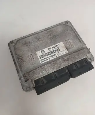 Volkswagen Polo Engine control unit/module 03D906033F 5WP4029802 3PG2509
