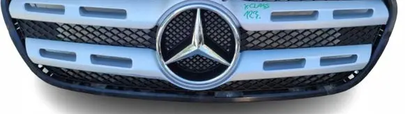 Mercedes-Benz X-class W470 Front bumper upper radiator grill 623125