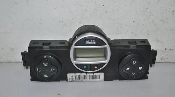 Renault Scenic II - Grand scenic II Climate control unit E7C0X0 69340055 8200501465