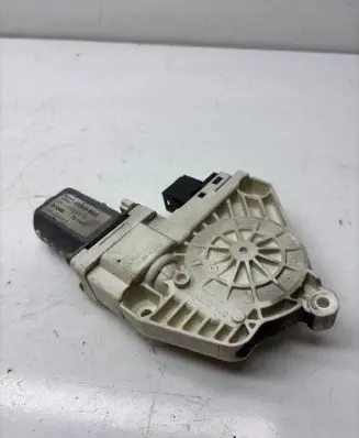 Audi A6 S6 C6 4F Front door window regulator motor 4F0959802B 1101997008105