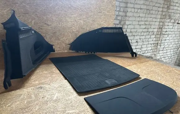Audi A7 S7 4G Trunk/boot lower side trim panel 