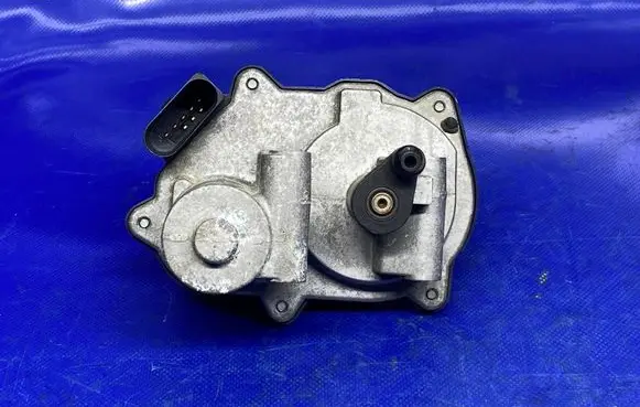 Audi A4 S4 B7 8E 8H Intake manifold valve actuator/motor 06F133482 A2C53042178 2900312909