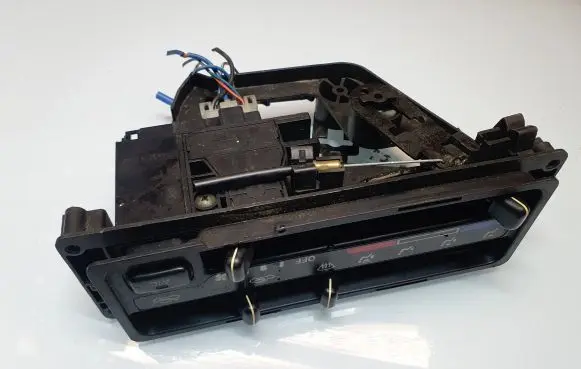 Suzuki Ignis Climate control unit 7442377A0 7442177A0
