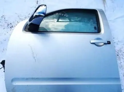 Nissan Pathfinder R51 Front door sidabrines