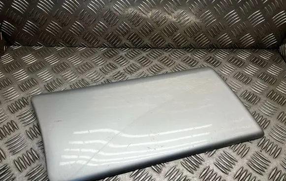 Opel Vivaro Rear fender molding trim 768560114R