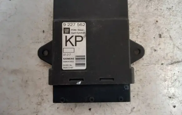 Opel Vectra C Door control unit/module 9227562