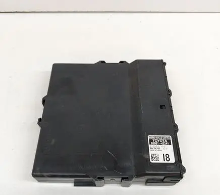 Toyota RAV 4 (XA50) Engine control unit/module 8998142241 2866000921