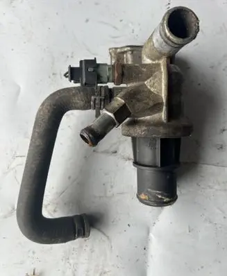 Thermostat/thermostat housing