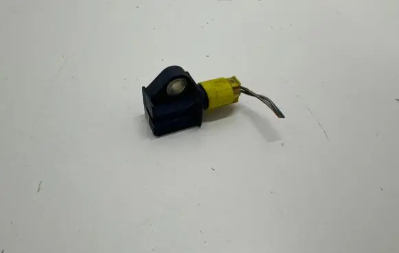 Mercedes-Benz E W212 Airbag deployment crash/impact sensor A2128204926