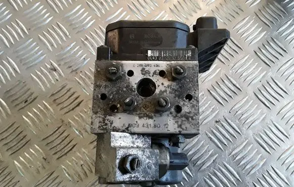 Mercedes-Benz S W220 ABS Pump 0265202439 A0034318012