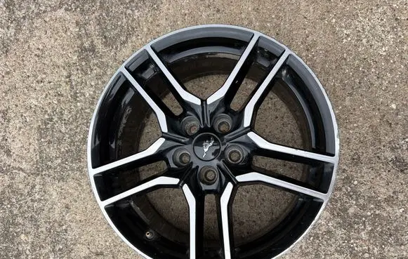 Ford Mustang VI R18 alloy rim EJR3C1007BA
