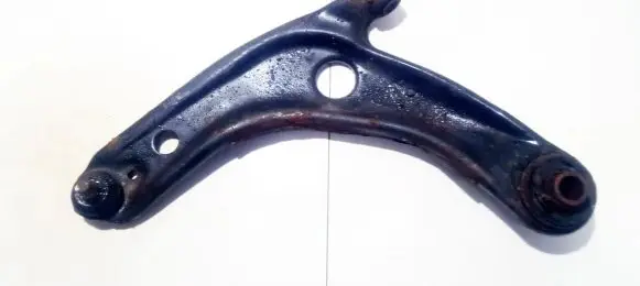 Toyota Yaris Front lower control arm/wishbone