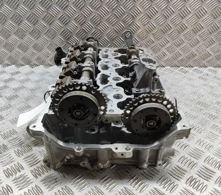BMW 3 G20 G21 Engine head 9470255 211755601