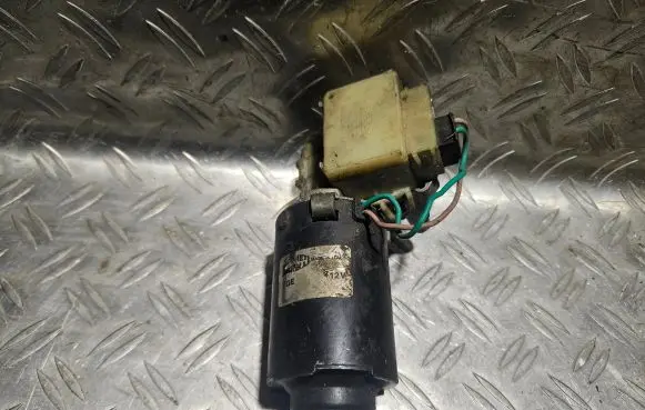 Fiat Punto (176) Wiper motor
