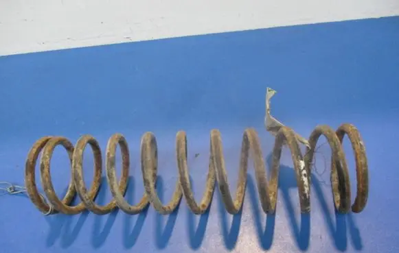 Volkswagen Golf I Rear coil spring