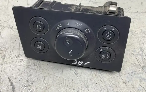 Opel Zafira B Light switch 13205868