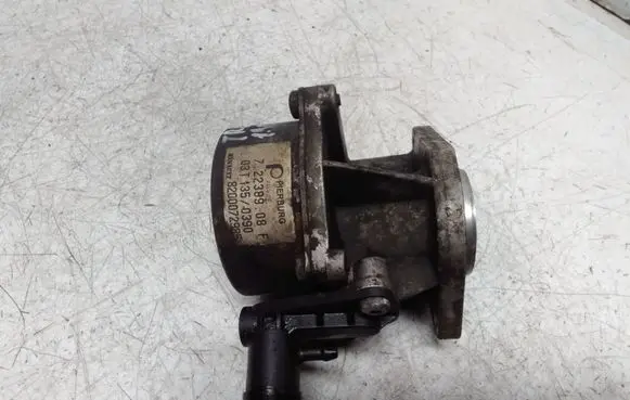 Renault Trafic II (X83) Vacuum pump 72238908F 03T1350390
