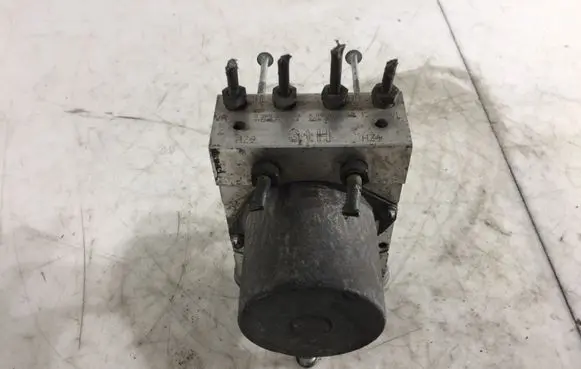 Mercedes-Benz Sprinter W906 ABS Pump A0074313812